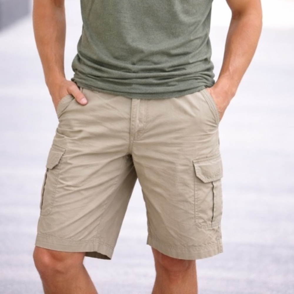 Bass‎ Men’s Cargo Hiking Shorts Khaki Nylon Size 33x10
